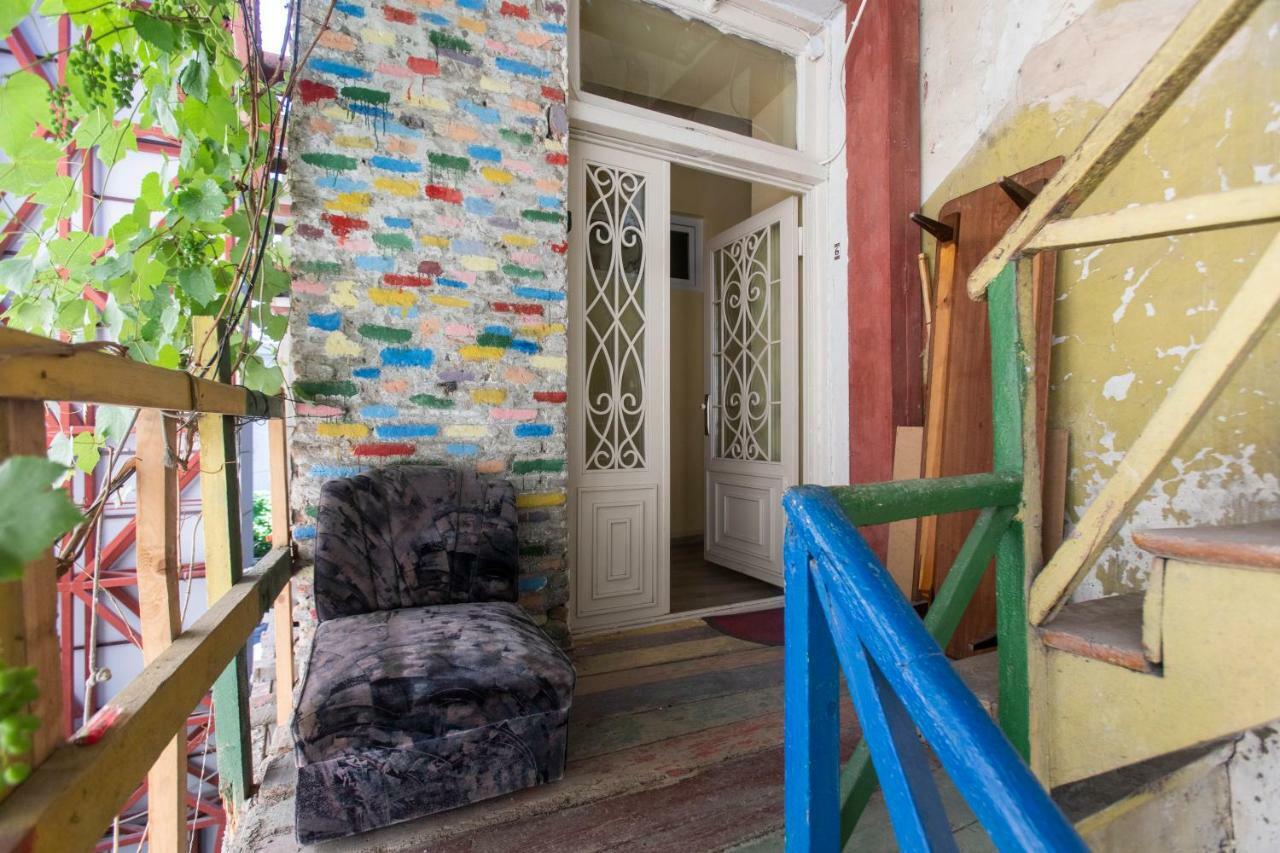 Private Apartment In The Center Of Old Tiflis Dış mekan fotoğraf