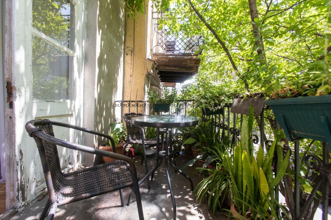 Private Apartment In The Center Of Old Tiflis Dış mekan fotoğraf